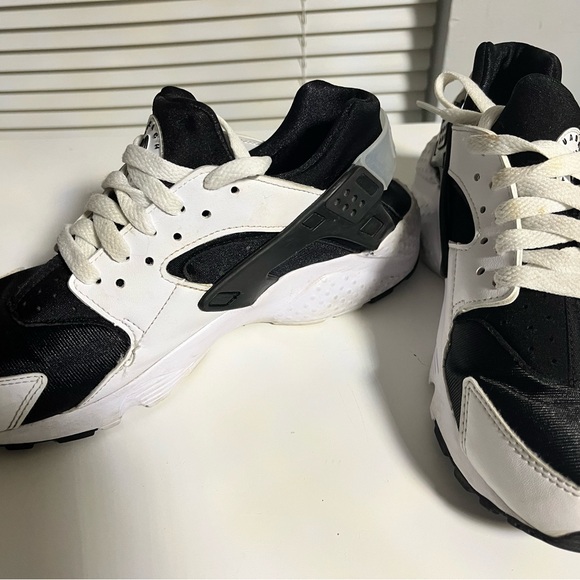 Nike Huaraches Run (GS) - Picture 4 of 12